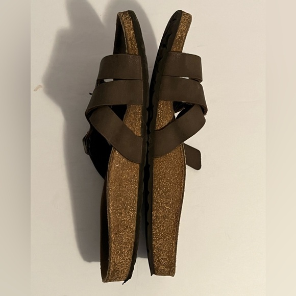 BIRKENSTOCK Yao Leather Double-buckle Sandals - Picture 16 of 16